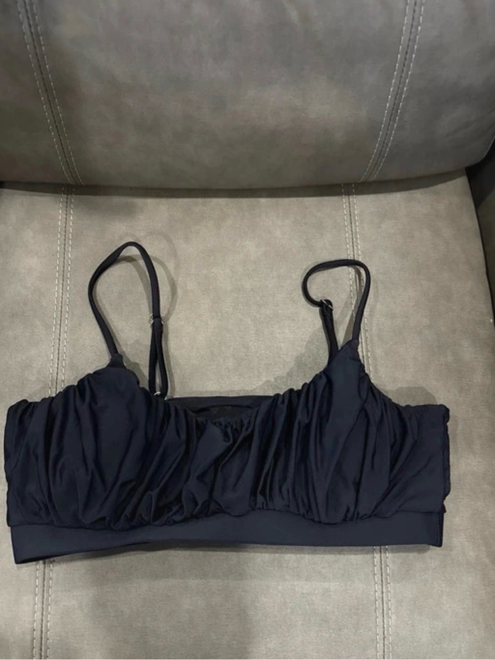 SHEIN Black Ruched Bikini Top